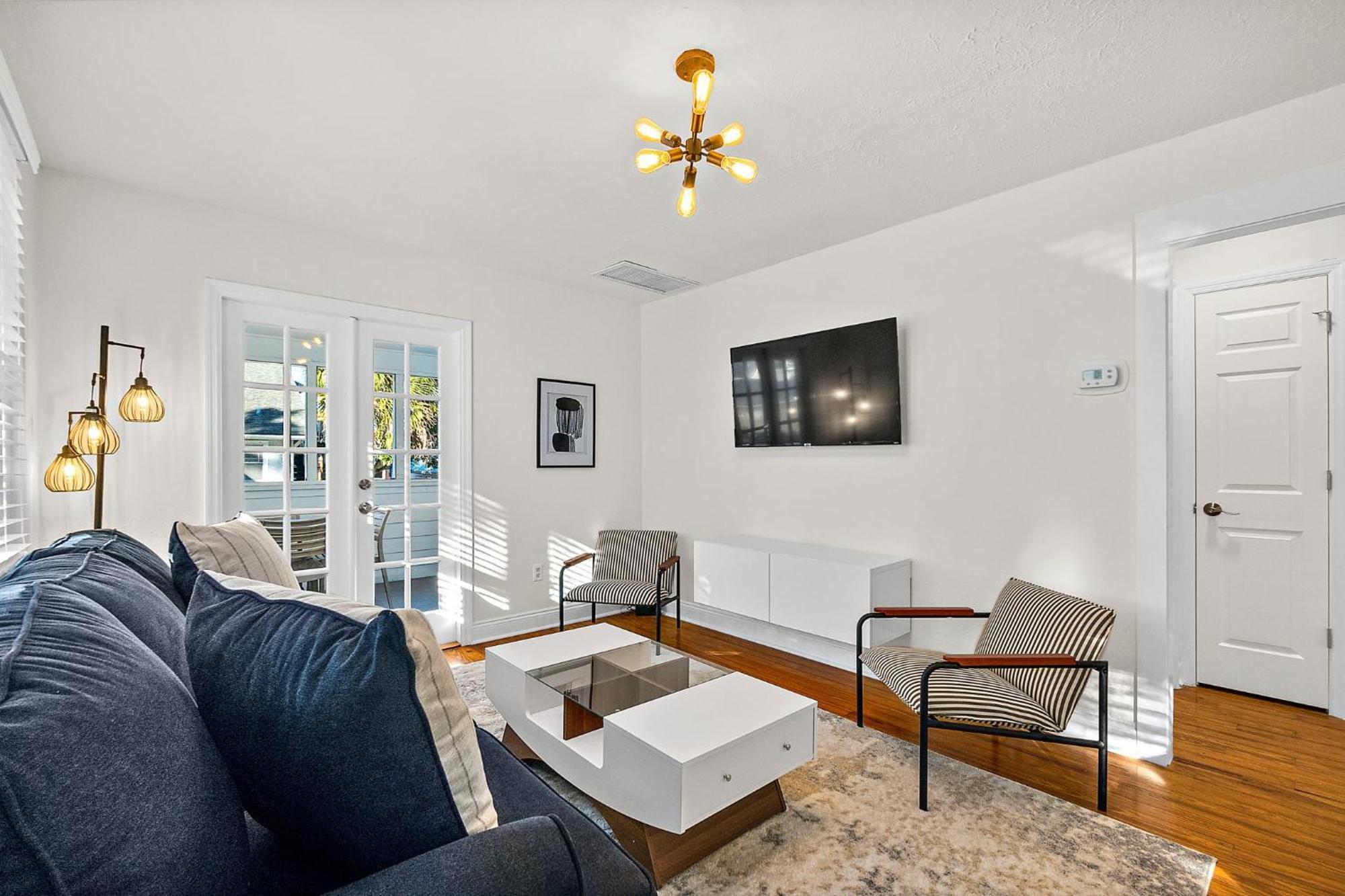 Private Uptown Flat - Walk To Nights Of Lights! Lejlighed Saint Augustine Eksteriør billede